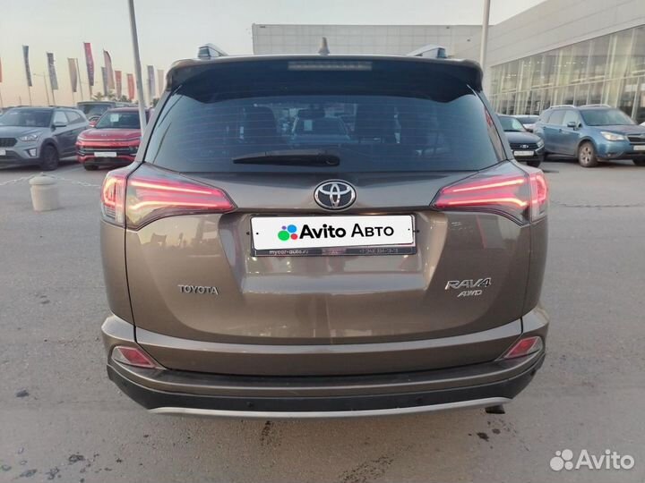 Toyota RAV4 2.2 AT, 2018, 201 377 км