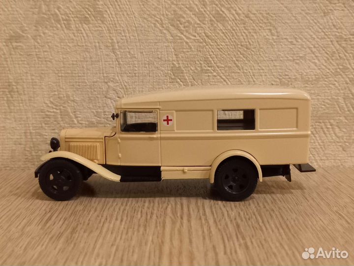 Автолегенды 1:43