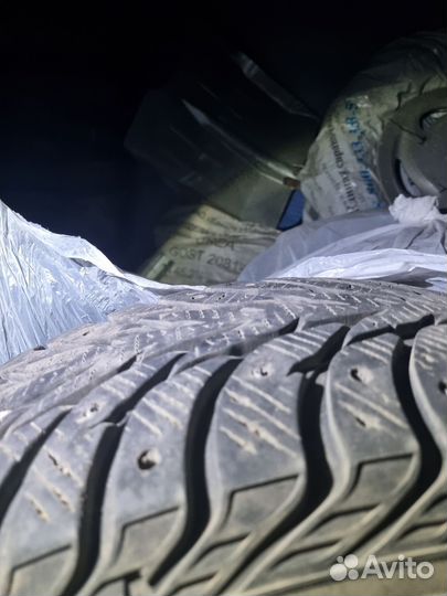 Yokohama Ice Guard Stud IG35 205/60 R16 96T