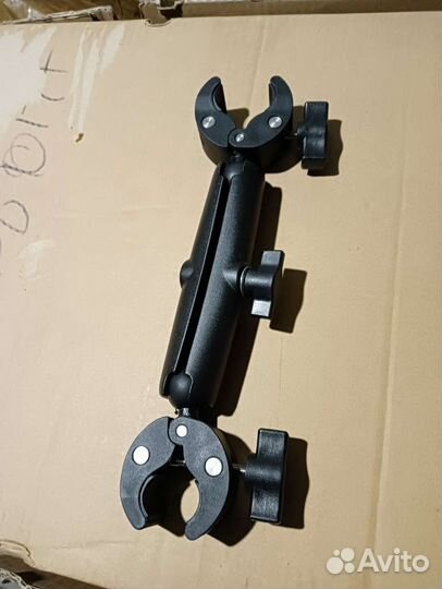 Держатель ноги электромотора