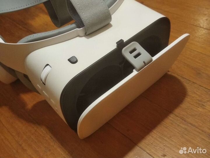 VR очки с наушниками