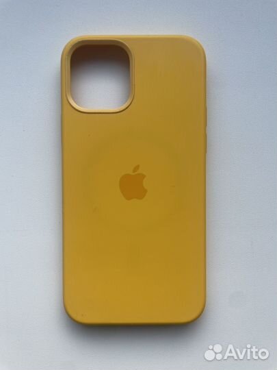 Оригинальный чехол на iPhone 12 pro