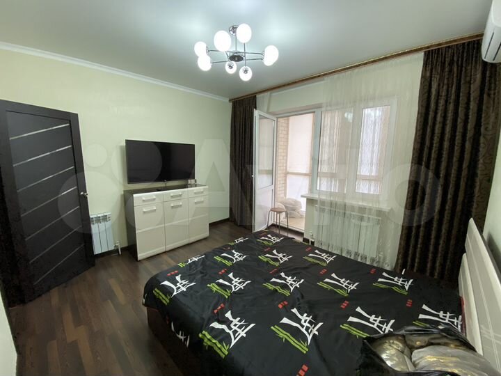 2-к. квартира, 70 м², 1/3 эт.
