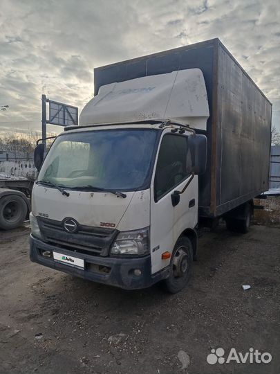 Hino 300 (Dutro), 2013