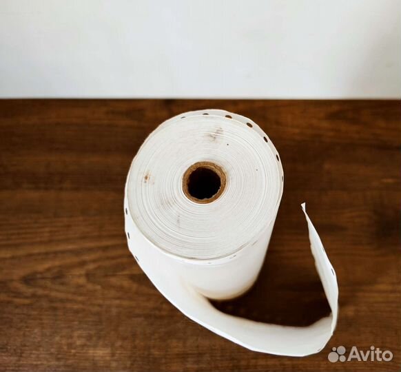 Перфорированная бумага (рулон) 23 см