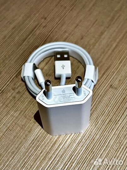 Зарядка на iPhone с проводом 5W
