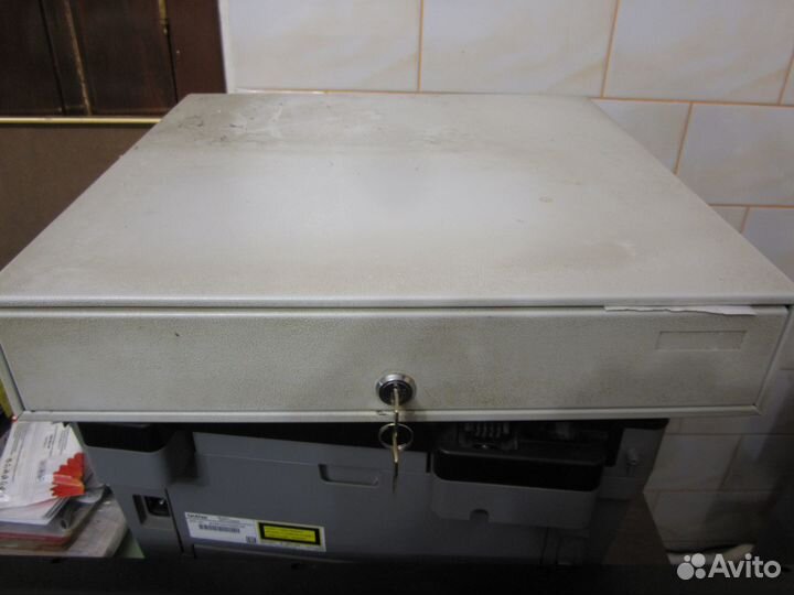 Ящик для денег