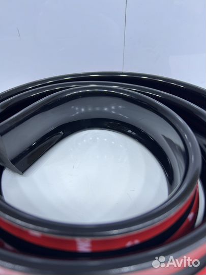 Спойлер на крышку багажника