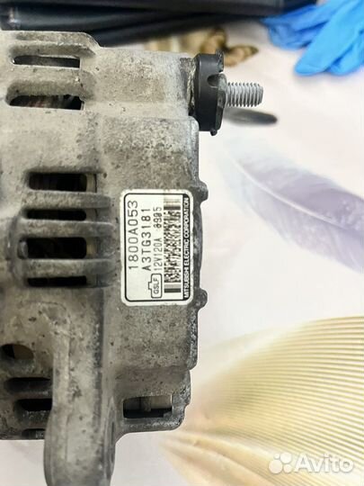 Генератор на mitsubishi lancer 10