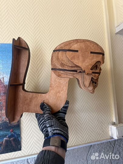 Вешалка для шлема