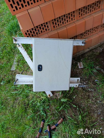 Щит электрический уличный с креплением