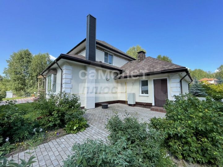 Коттедж 268,9 м² на участке 12 сот.