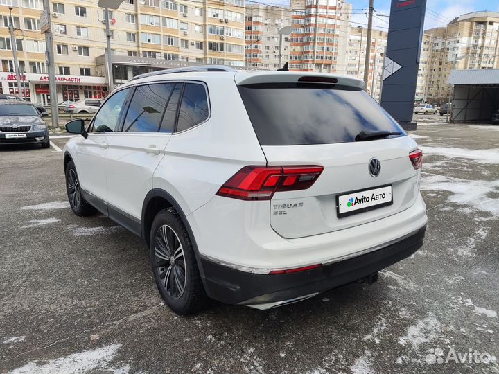 Volkswagen Tiguan 2.0 AT, 2017, 98 000 км