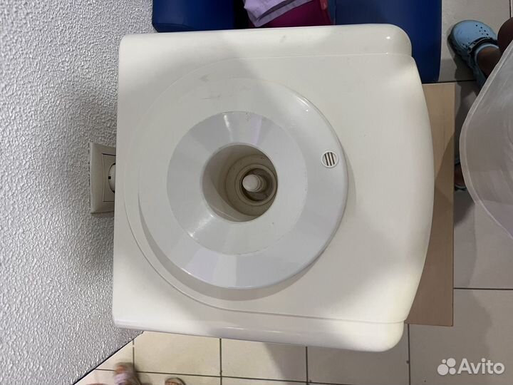 Кулер для воды бу с горячей водой