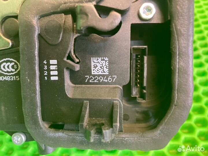 Замок боковой двери задний левый Bmw X1 E84