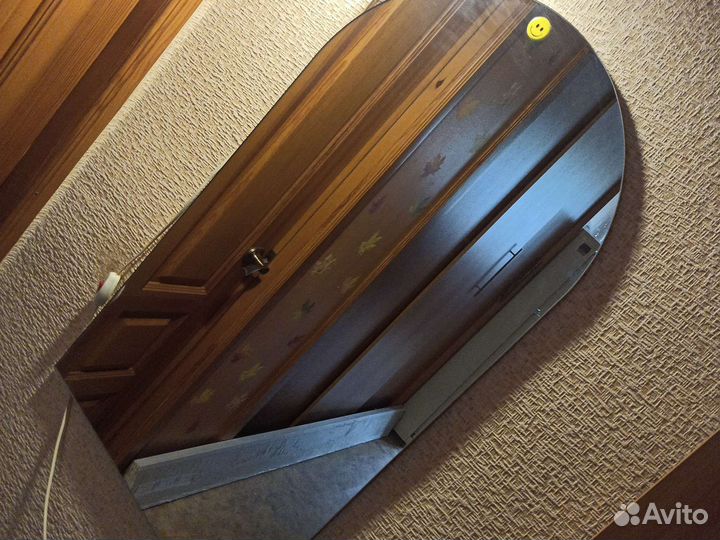 Зеркало настенное в прихожую