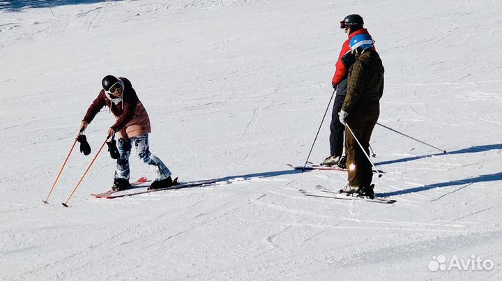 Инструктор по горным лыжам