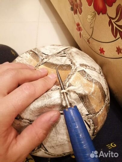 Ремонт футбольных, футзальных и волейбольных мячей