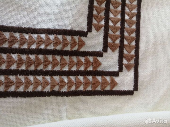 Скатерть 120 *140 см. Вышивка