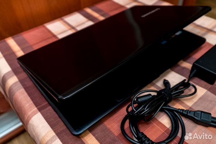 Samsung np350e5c Ivy Bridge Core i7-3630QM 750Gb