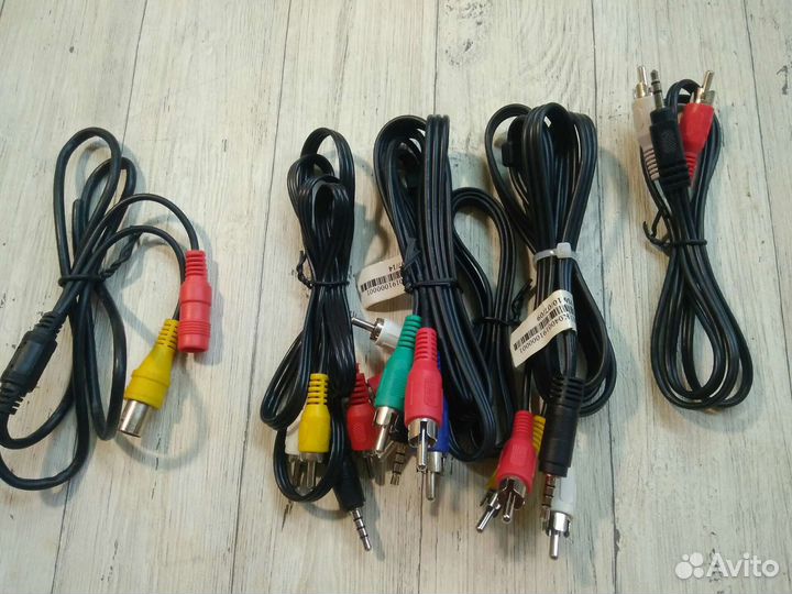 Провода аудио-видео разные