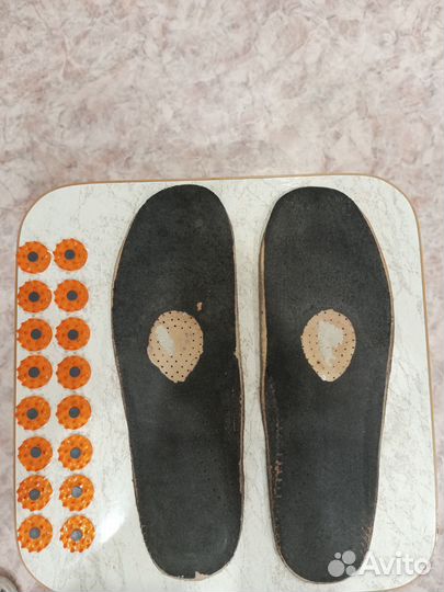 Стельки с колючками