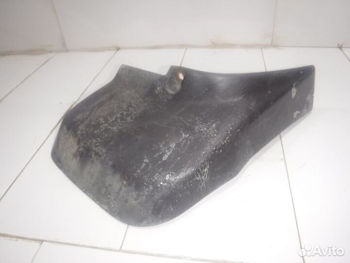 Брызговик задний Mitsubishi L200 4