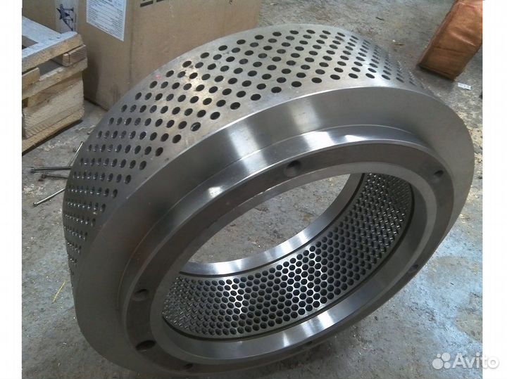 Матрица на гранулятор