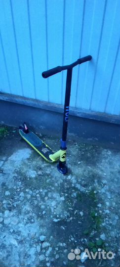 Трюковой самокат