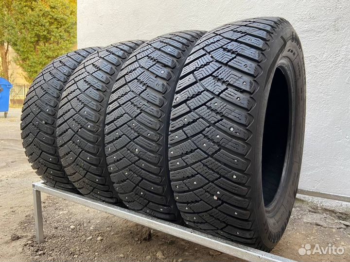 Goodyear Ultragrip Ice Arctic 195/65 R15 88Q