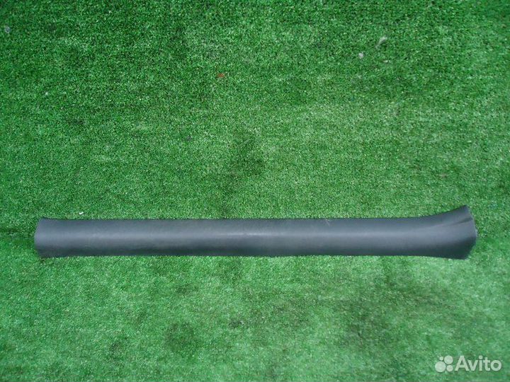 Порожек пластиковый Toyota Corolla Spacio ZZE122