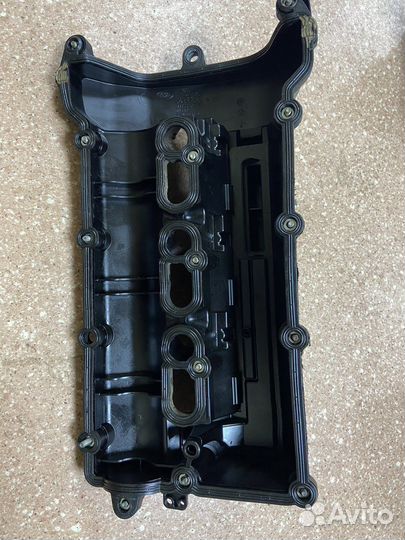 Клапанная крышка правая 306PS 3.0 Range Rover