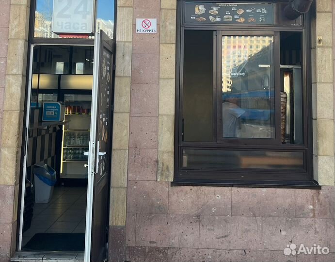 Продаю точку шаурмы на сверх-интенсивном трафике