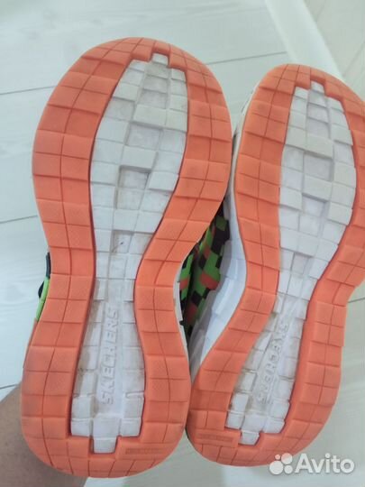 Кроссовки skechers