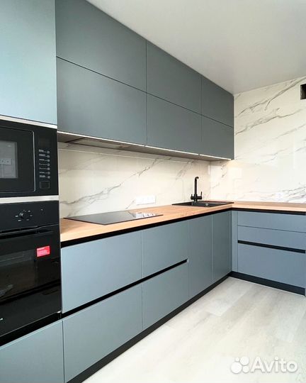 Кухня на заказ угловая