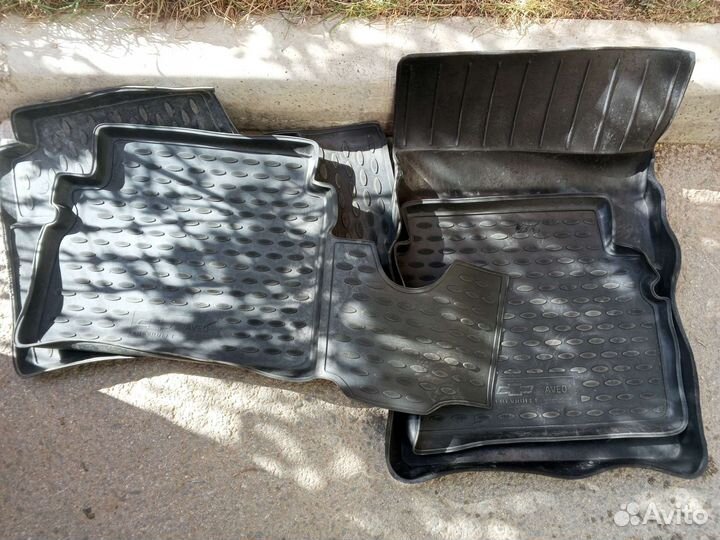 Коврики в салон на Шевроле Авео