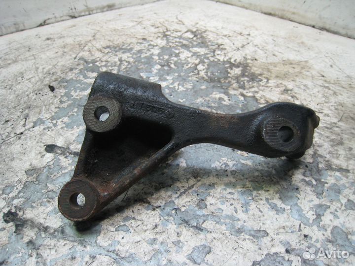 Хонда Цивик Кронштейн насоса гидроусилителя