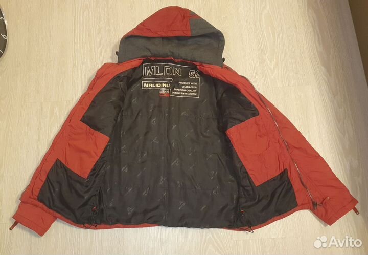 Демисезонная куртка