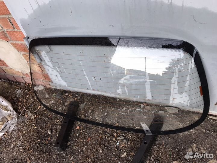 Заднее стекло chevrolet lanos