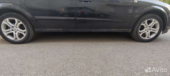 Opel Astra 1.8 AT, 2011, 150 000 км