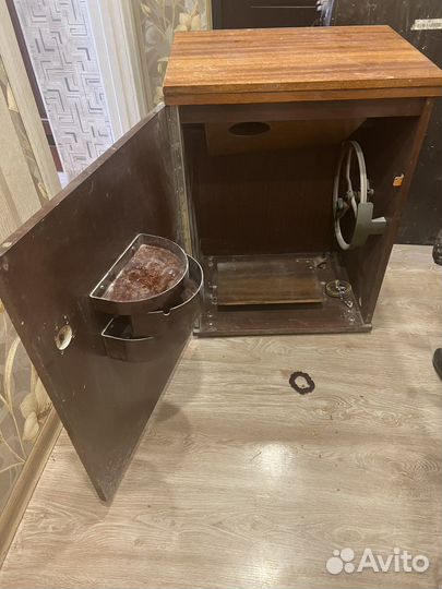 Тумба для швеная машина