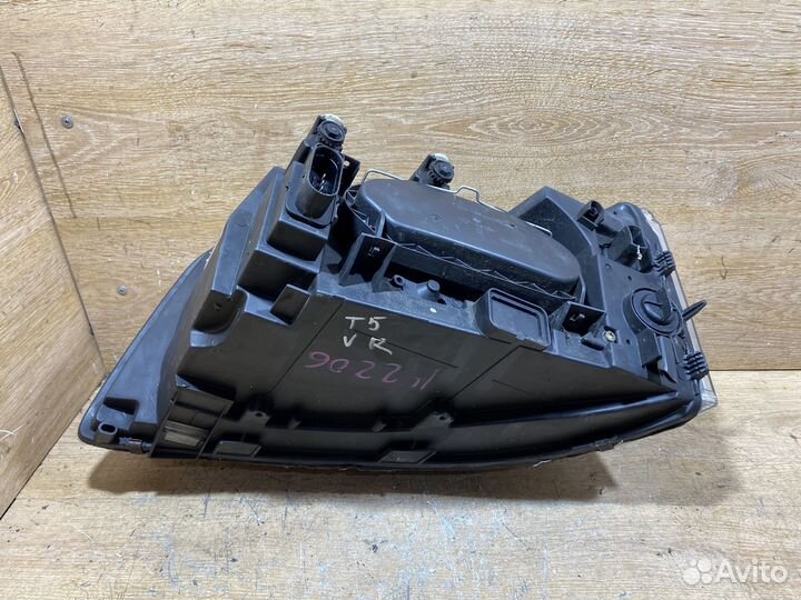 Фара передняя правая VW Transporter T5 142206