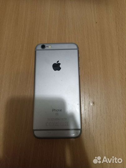 iPhone 6S, 64 ГБ