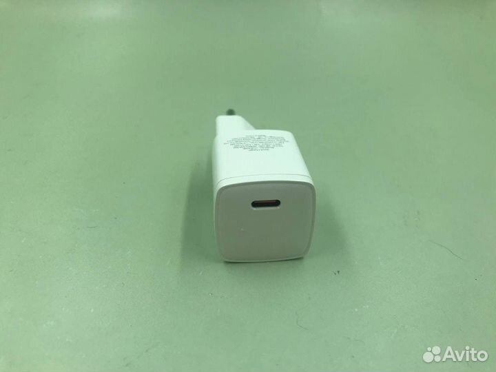 15662 Зарядное устройство для смартфона