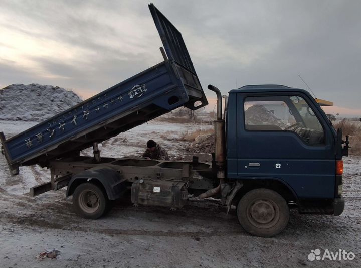 Вывоз мусора самосвал