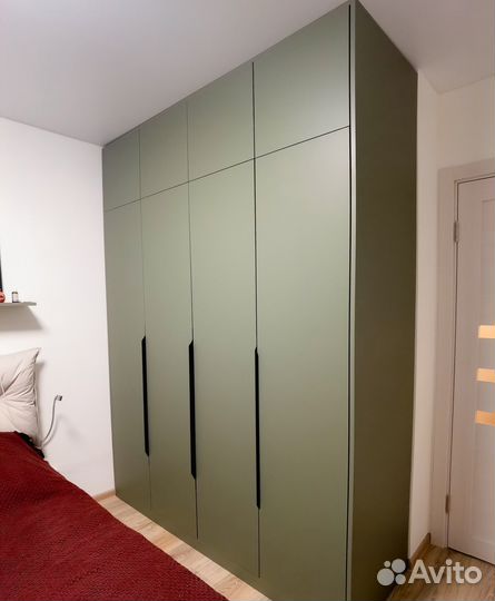 Распашной шкаф на заказ. Фабрика