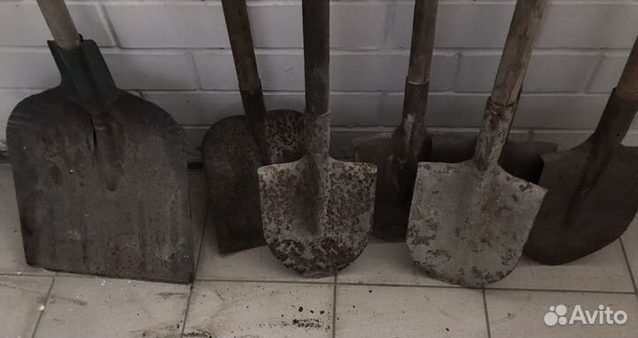 Лопаты штыковые совковые для уборки снега