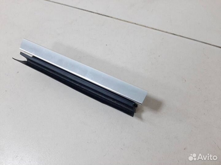 Уплотнитель стекла двери BMW 7-Series F01 2008-201
