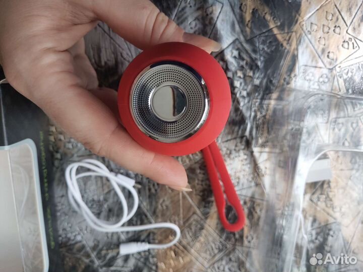 Музыкальная колонка с блютузом