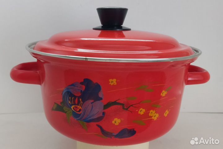 Кастрюля эмалированная